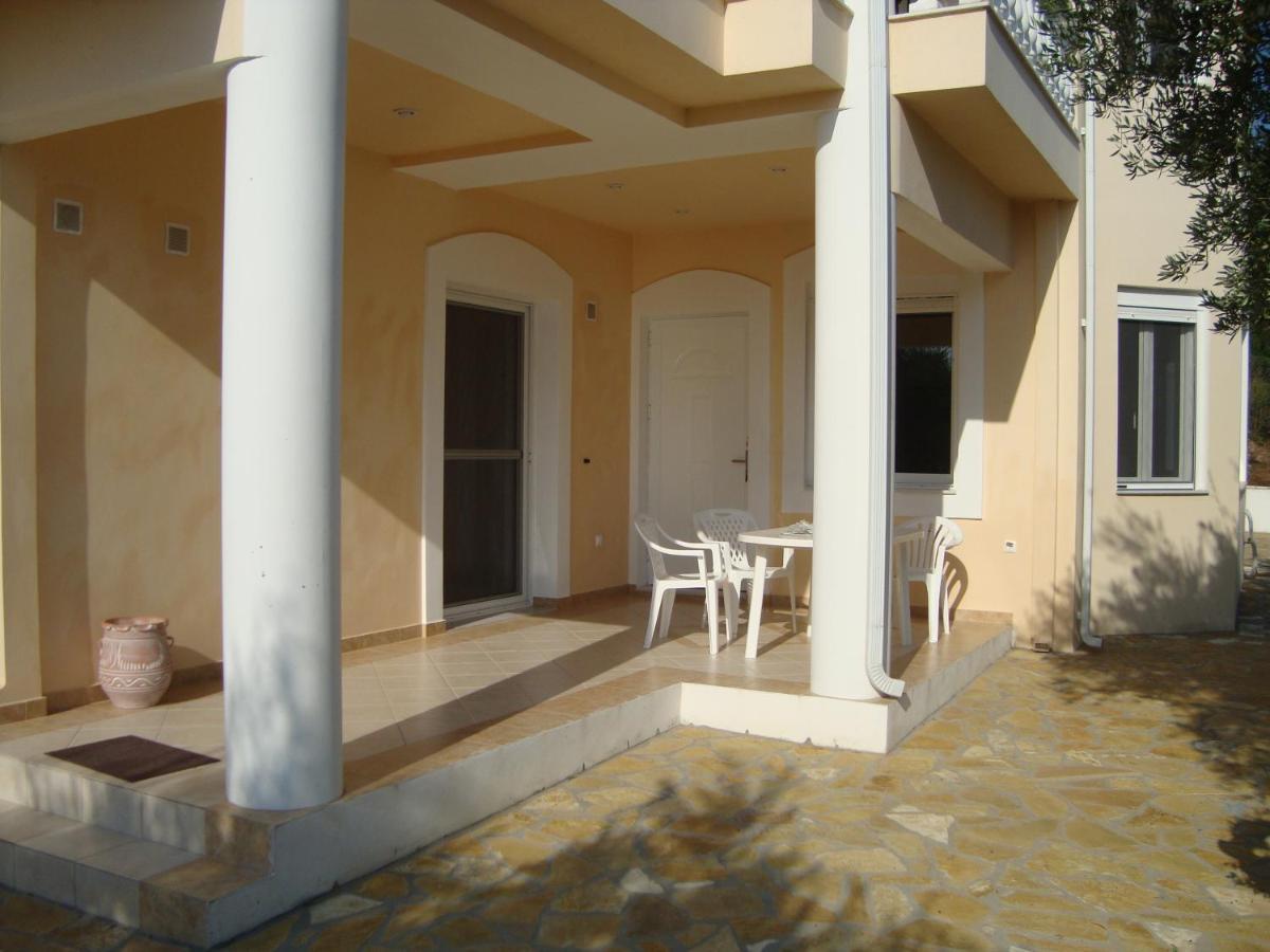 Villa Carisma Livadhákia Esterno foto